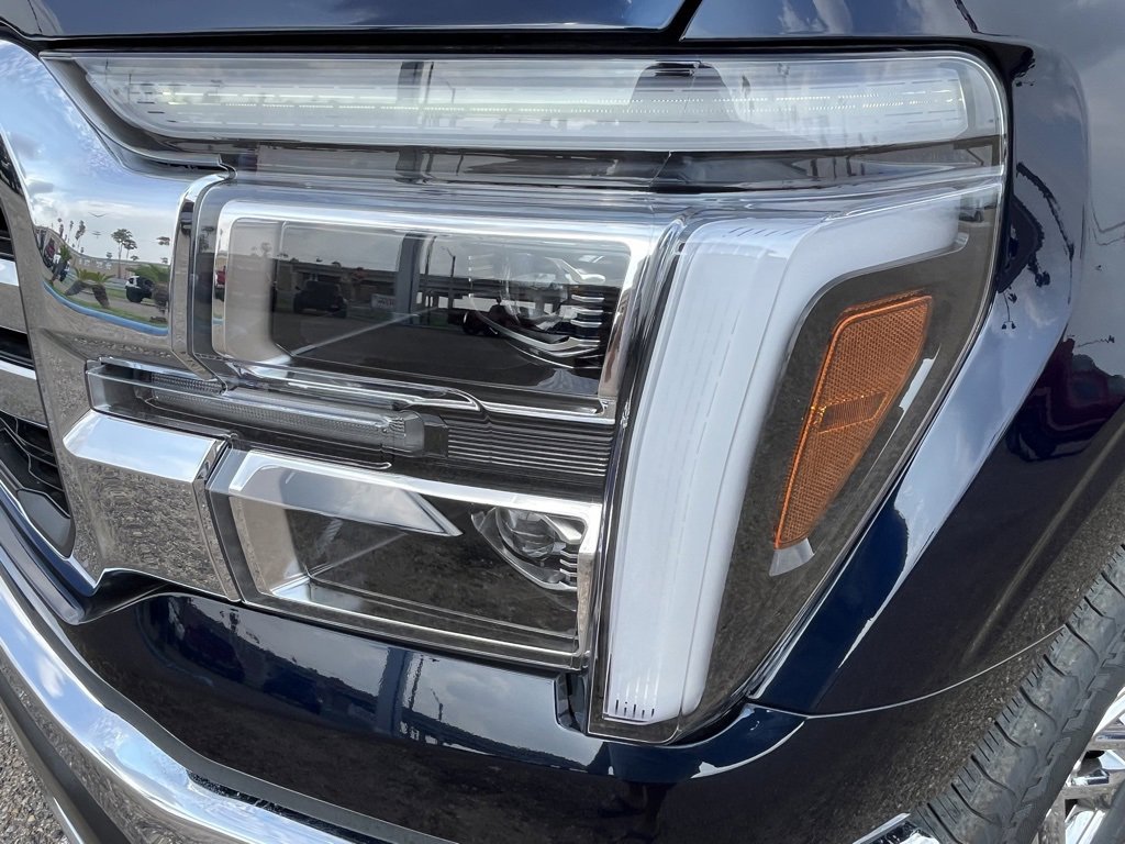 New 2025 Ford F150 Lariat w/ Equipment Group 502A High image 8