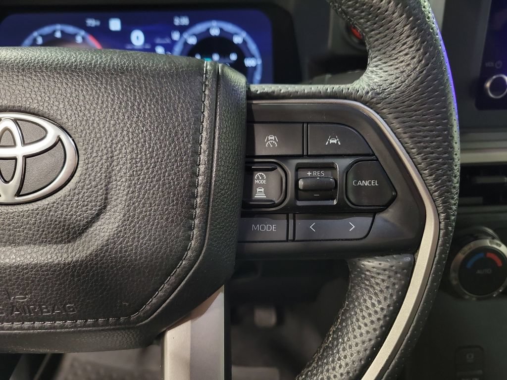 Used 2025 Toyota Tacoma TRD Off-Road AWD/4WD image 29