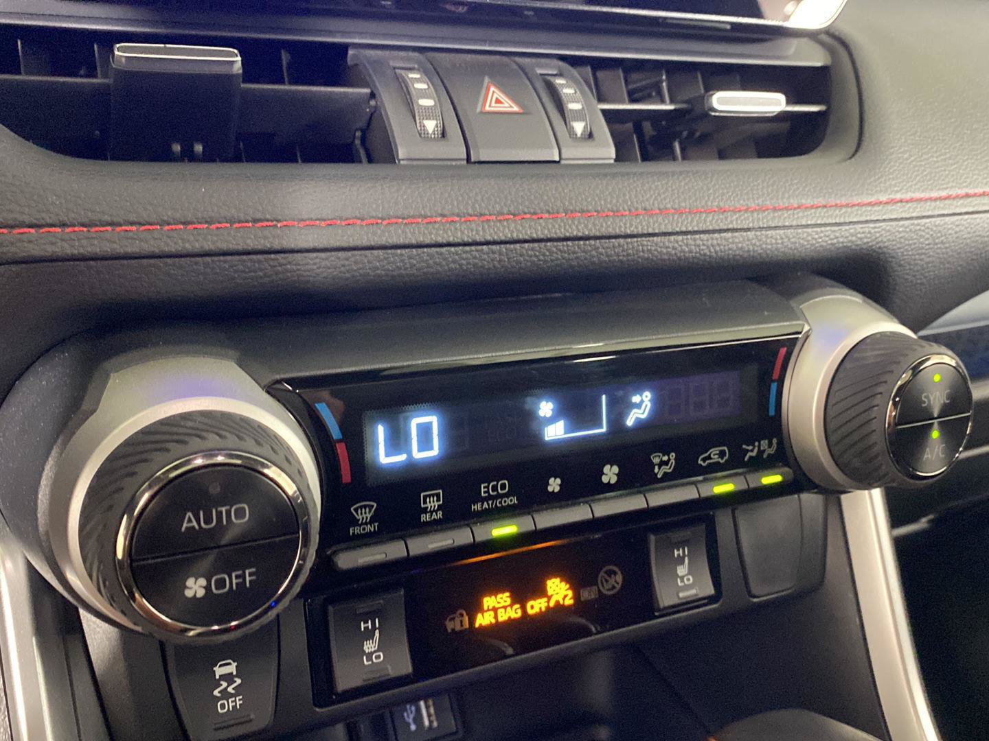 Used 2024 Toyota RAV4 XSE w/ Weather Package AWD/4WD image 14