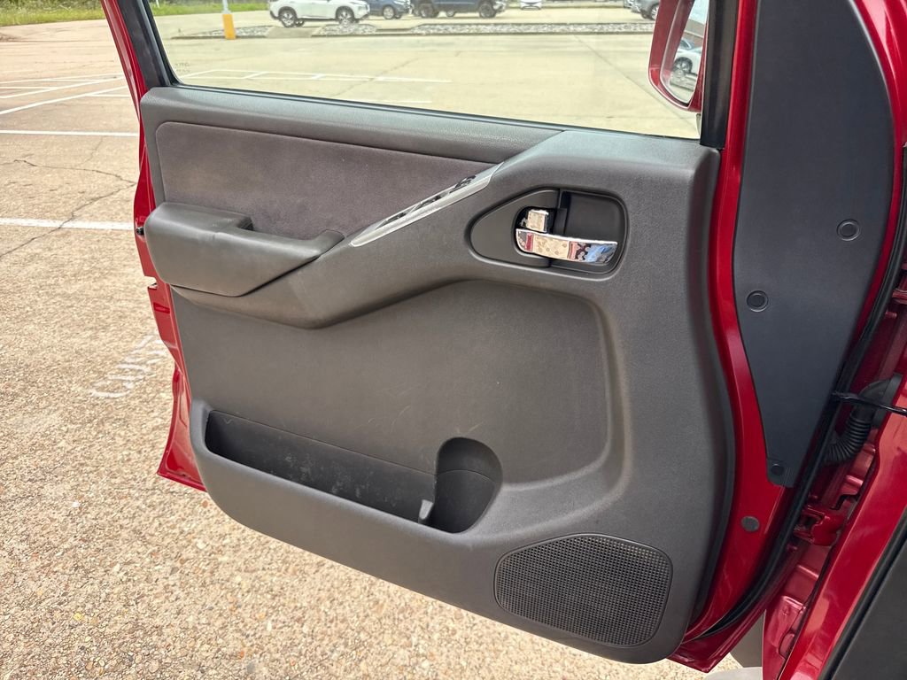 Used 2012 Nissan Pathfinder SV RWD image 21