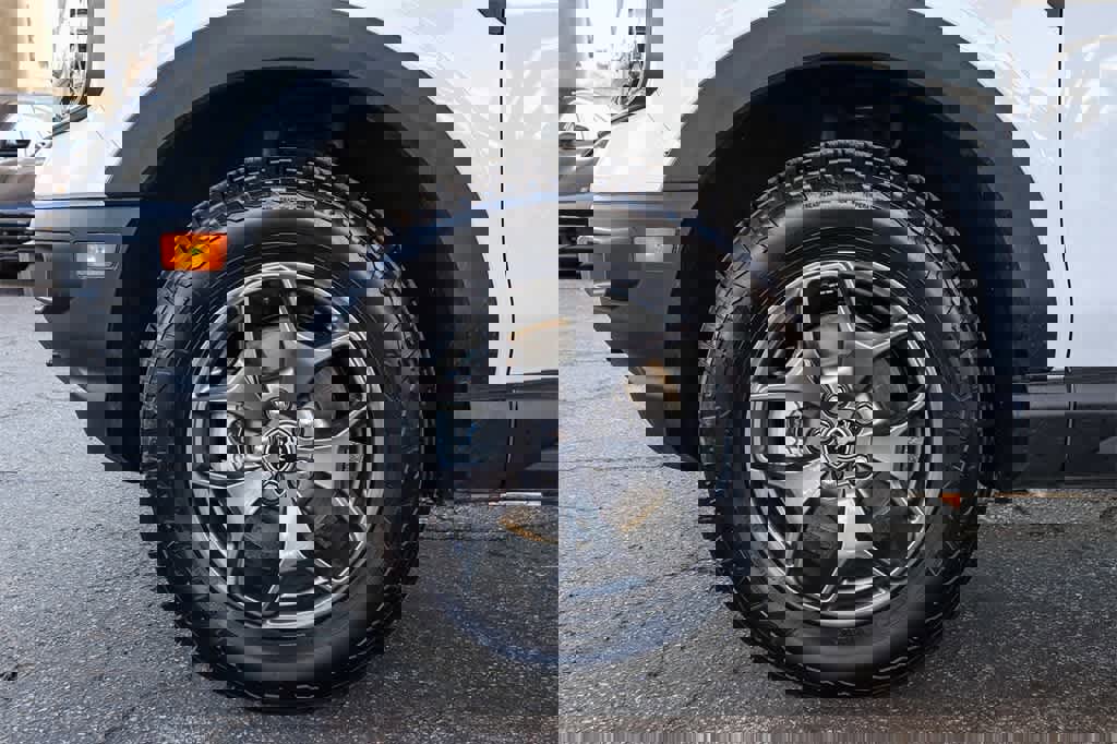 Used 2024 Ford Bronco Sport Badlands image 11