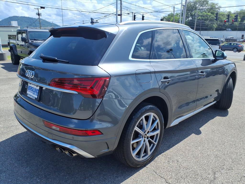 Used 2023 Audi SQ5 Premium w/ Convenience Package AWD/4WD image 4