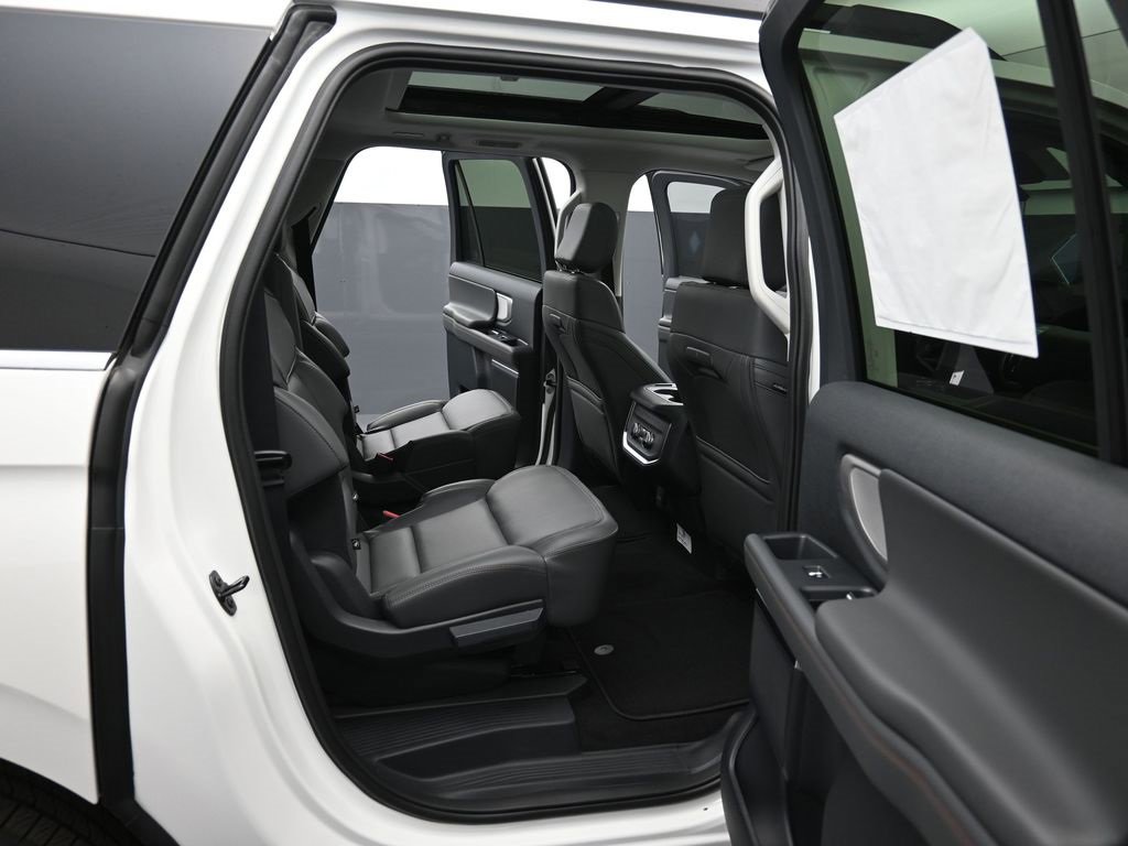 New 2025 Ford Expedition Max Active image 21