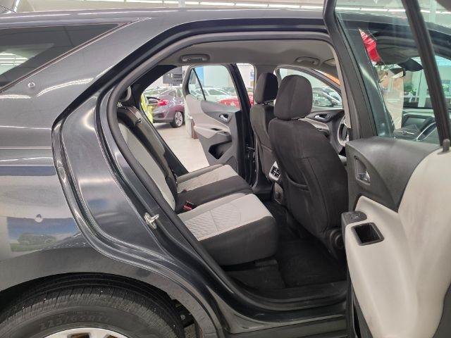 Used 2018 Chevrolet Equinox LS FWD image 11