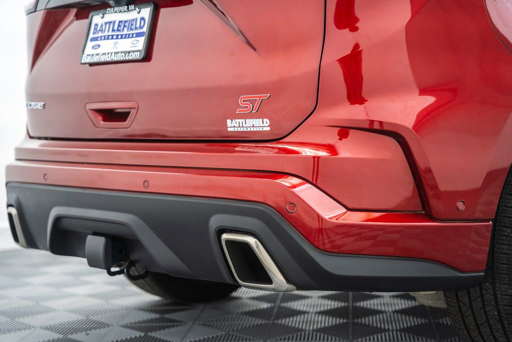 Used 2019 Ford Edge ST w/ Equipment Group 401A AWD/4WD image 10