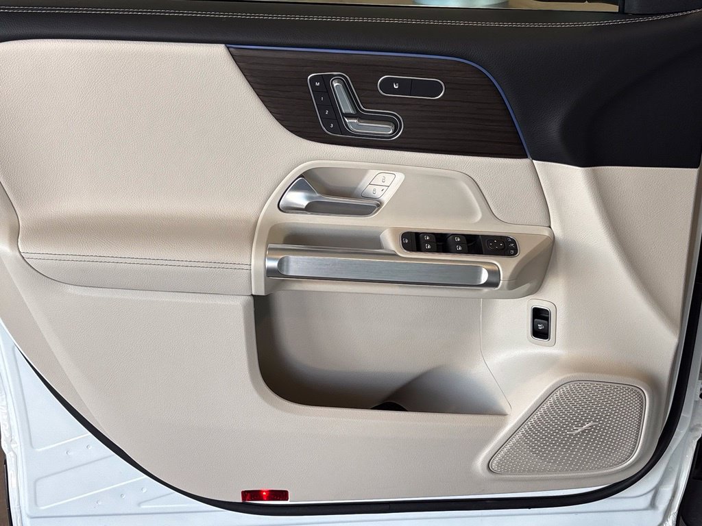 Certified 2026 Mercedes-Benz GLB 250 4MATIC image 17
