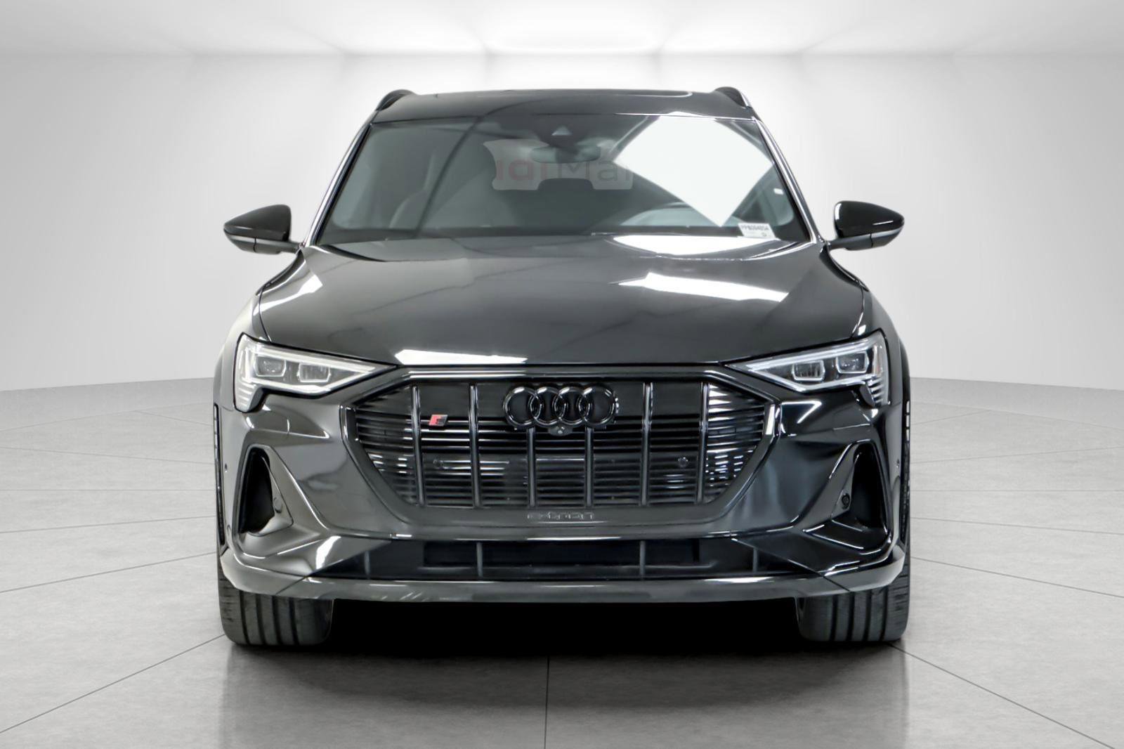 Used 2023 Audi e-tron S Premium Plus w/ Black Optic Package image 8