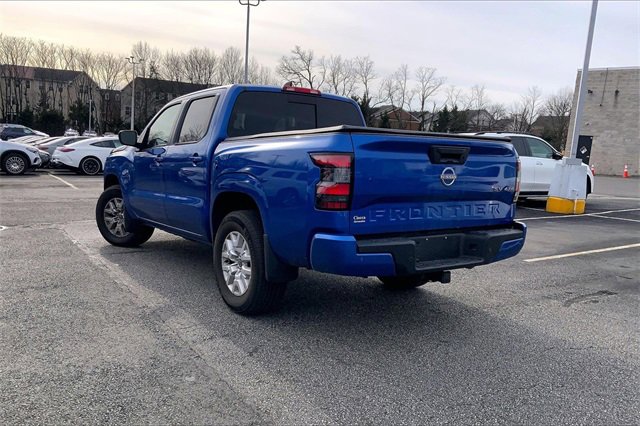 Used 2024 Nissan Frontier SV w/ SV Convenience Package image 3