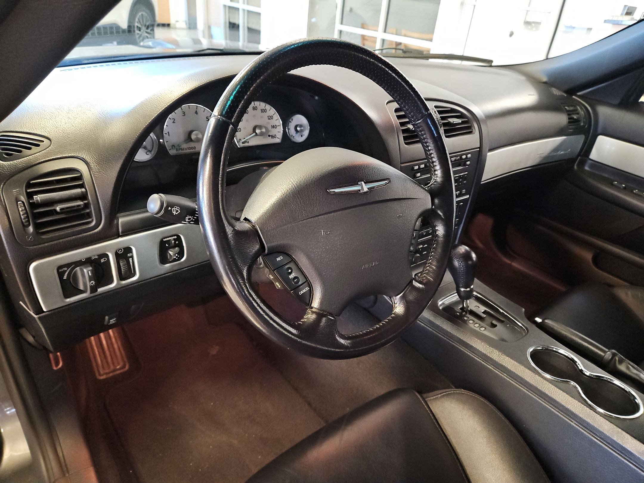 Used 2003 Ford Thunderbird image 14