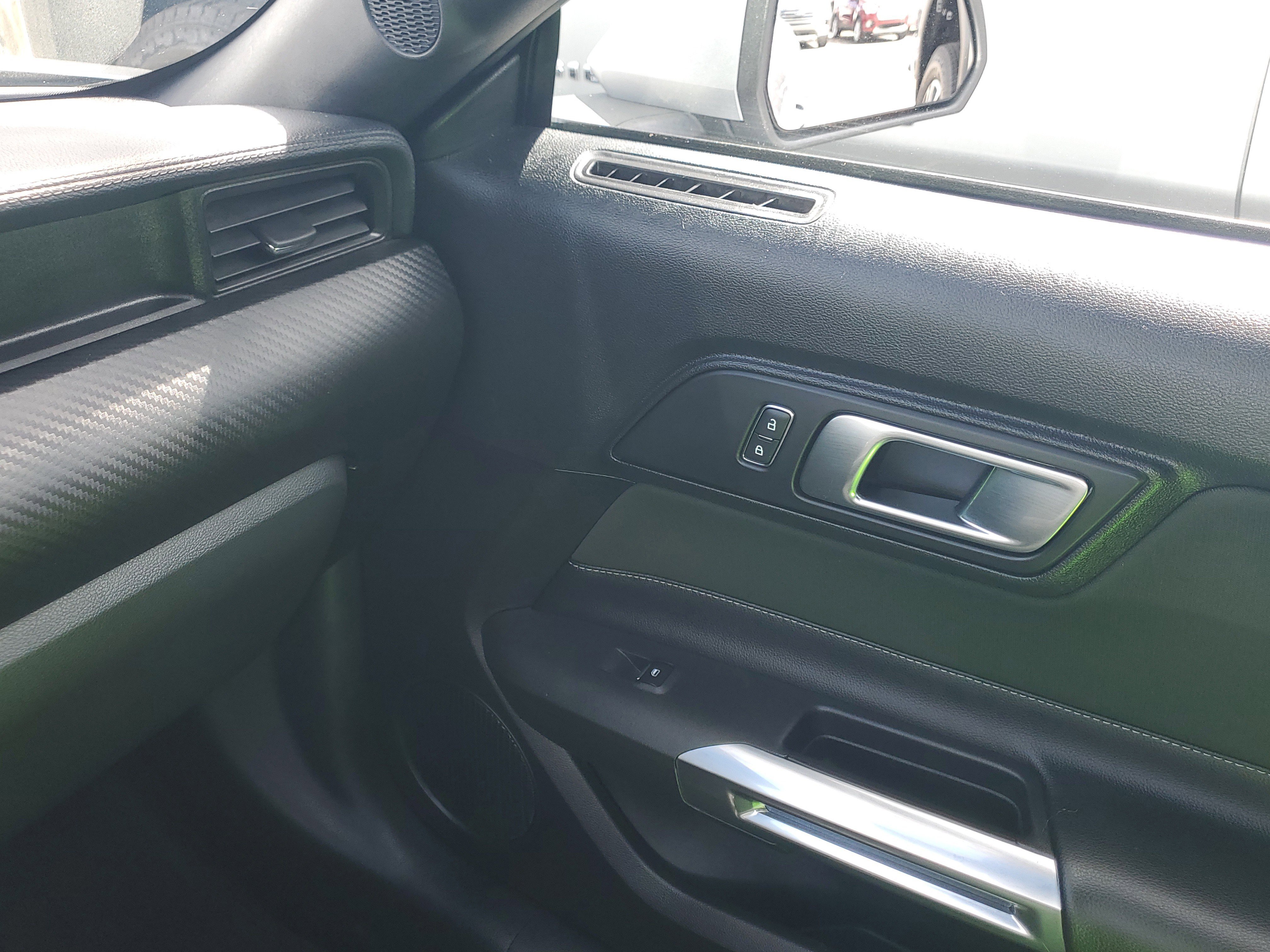 Certified 2021 Ford Mustang Coupe image 26