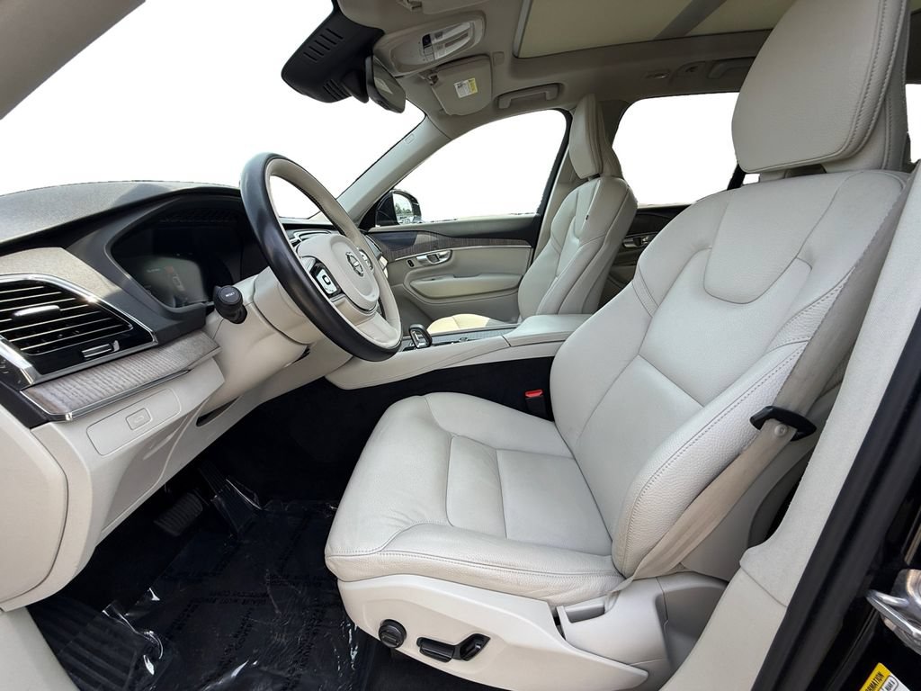Used 2023 Volvo XC90 B6 Plus w/ Protection Package Premier AWD/4WD image 9