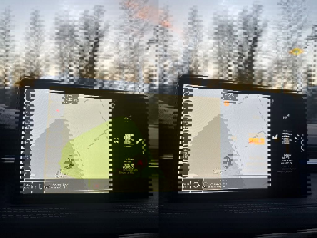 Used 2025 Genesis G70 2.5T w/ Sport Prestige Package image 19