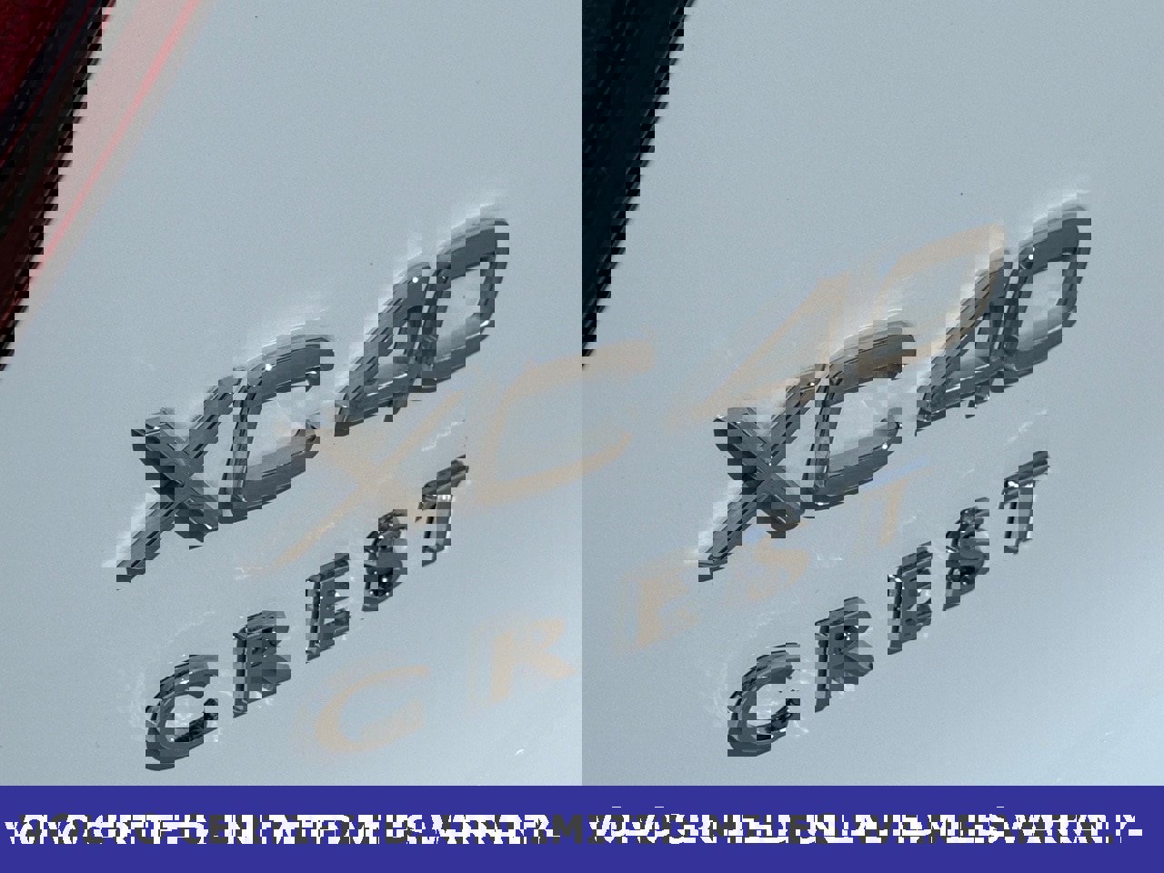 Certified 2025 Volvo XC40 B5 Plus image 11