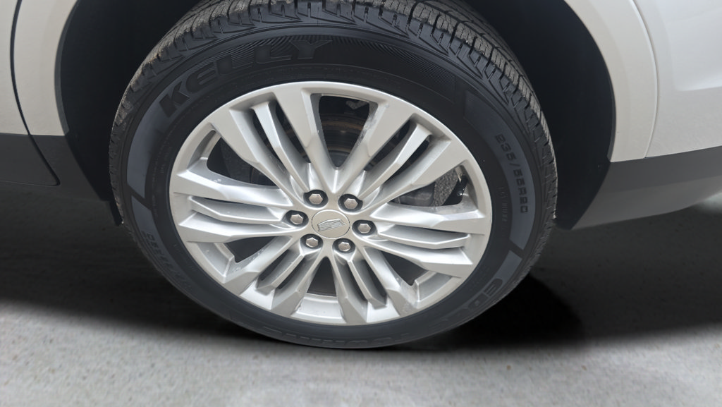 Used 2019 Cadillac XT5 Premium Luxury FWD image 25
