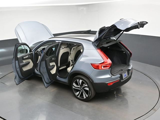 Used 2023 Volvo XC40 B5 Plus w/ Protection Package Premier AWD/4WD image 49