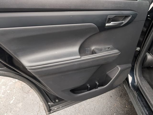 Used 2021 Toyota Highlander XSE image 10