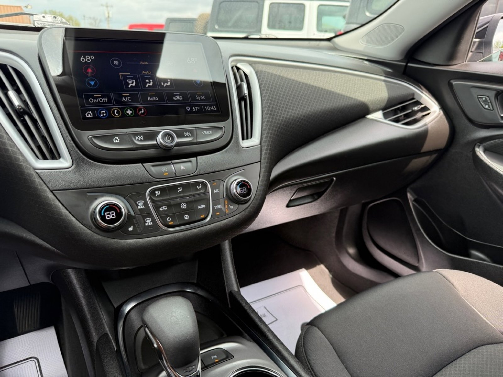 Used 2024 Chevrolet Malibu LT FWD image 11