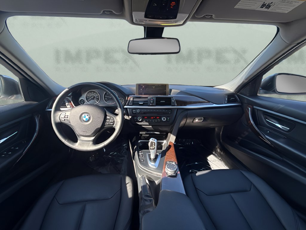 Used 2015 BMW 320i Sedan RWD image 13