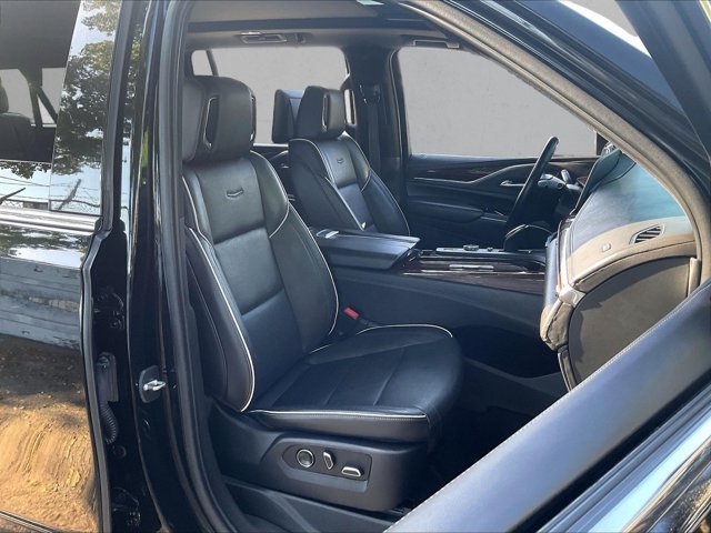 Used 2021 Cadillac Escalade ESV Premium Luxury w/ Driver Assist Tech Package AWD/4WD image 9