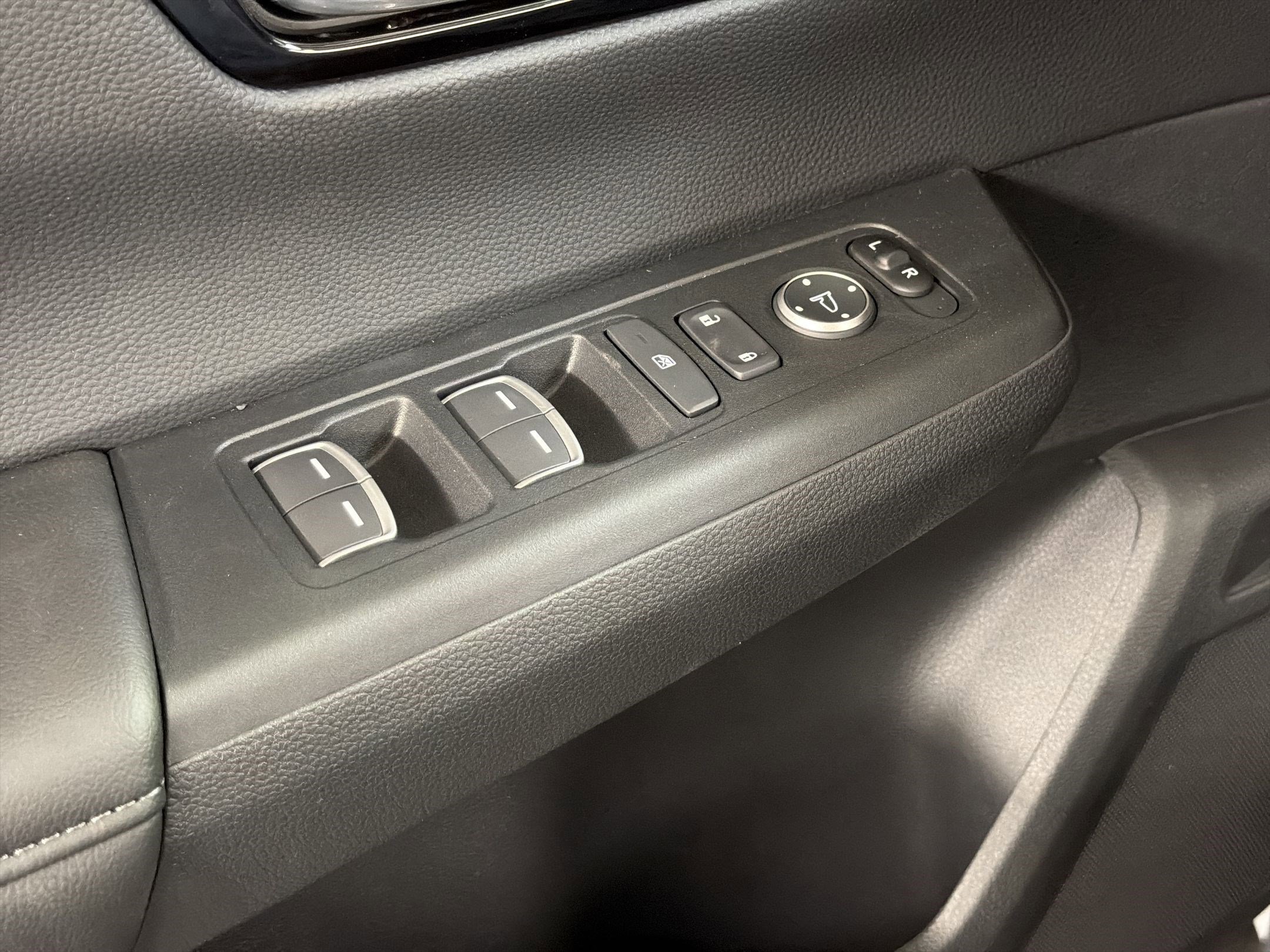 New 2026 Honda CR-V EX-L image 13