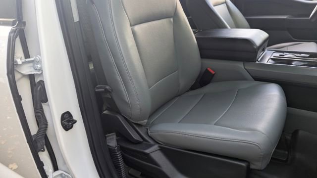 Used 2022 Ford F150 Lightning Pro image 17
