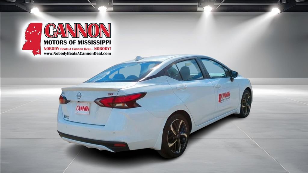 New 2025 Nissan Versa SR w/ Trunk Package image 5