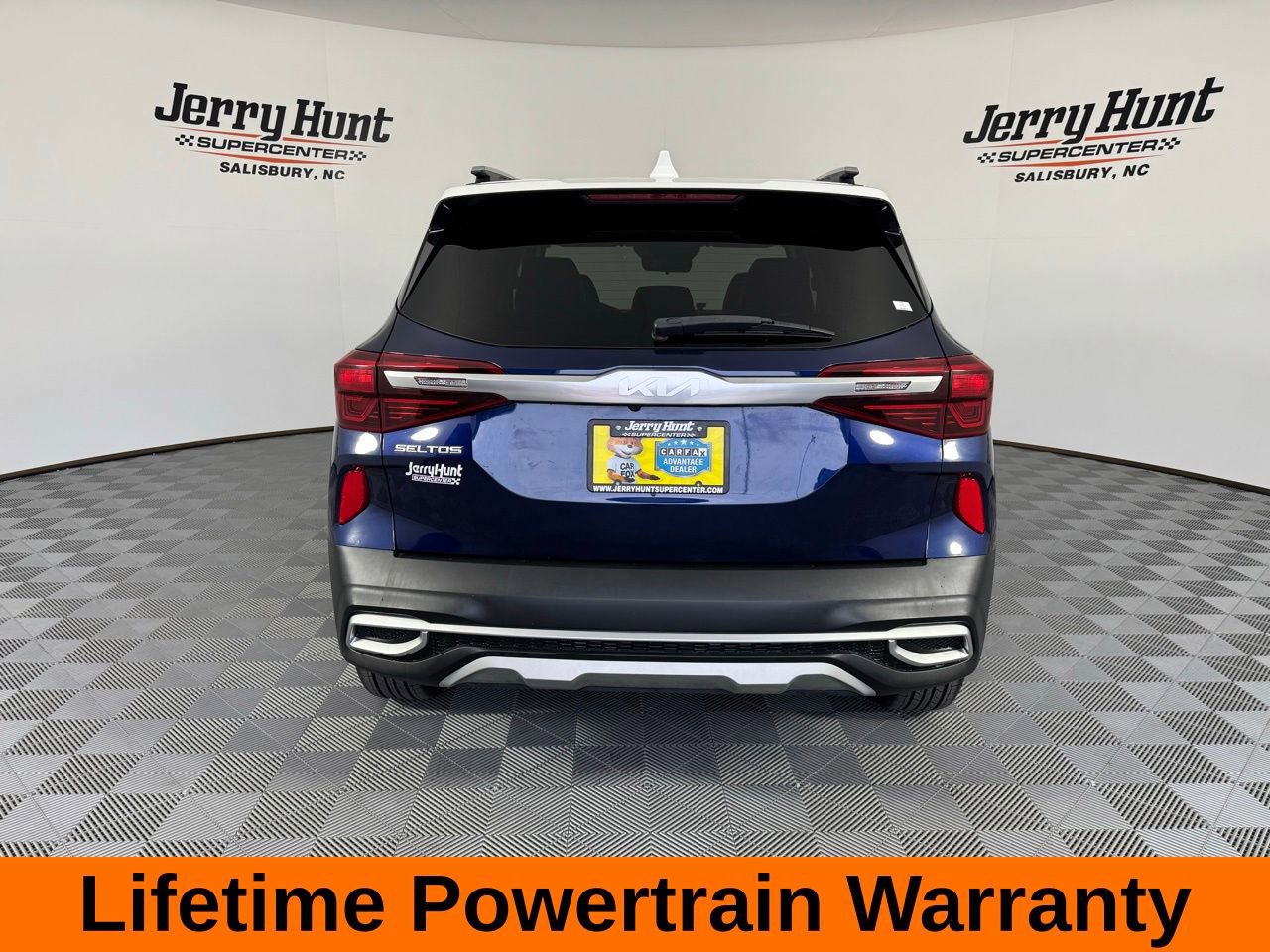 Used 2023 Kia Seltos S w/ Navigation Package image 7