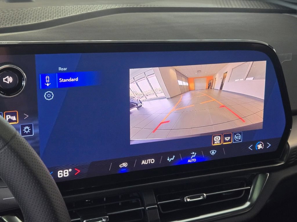 New 2026 Chevrolet Equinox EV LT FWD image 24
