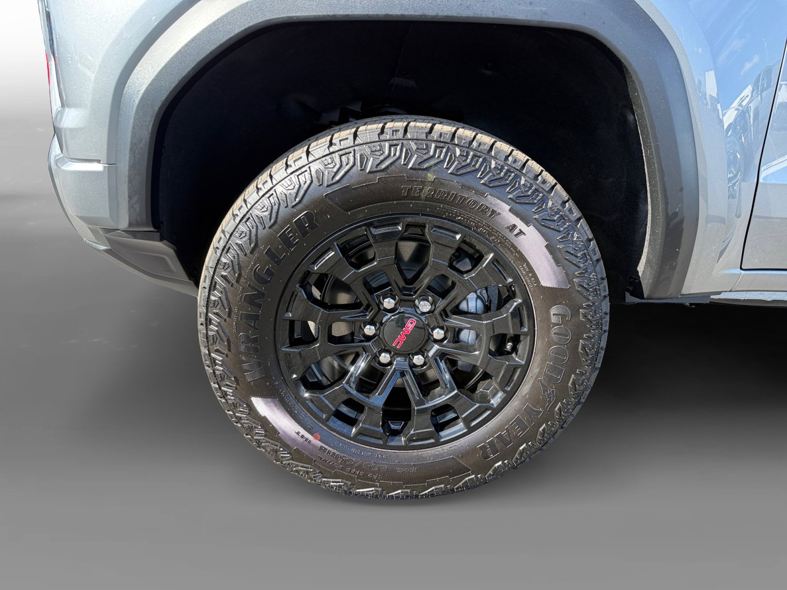 New 2026 GMC Canyon Elevation RWD image 9