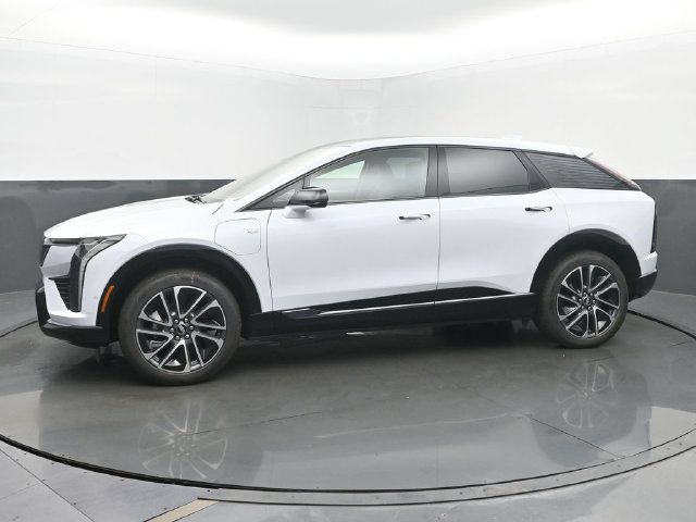 New 2026 Cadillac Optiq Sport 1 w/ LPO, Floor Liner Package AWD/4WD image 2