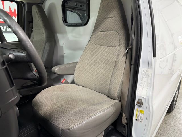 Used 2019 Chevrolet Express 2500 RWD image 14