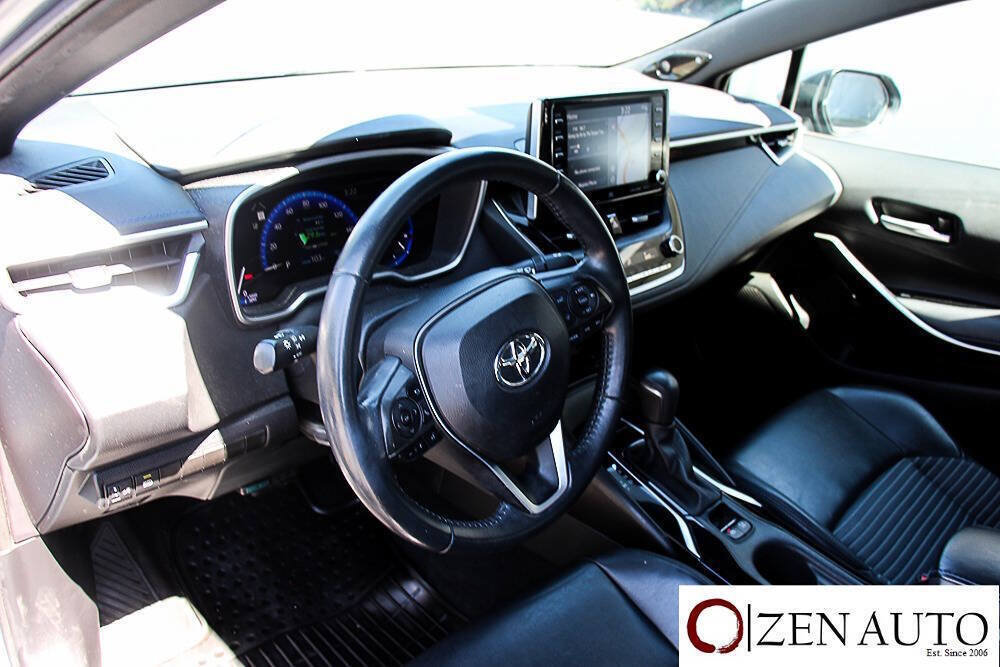 Used 2020 Toyota Corolla XSE FWD image 13
