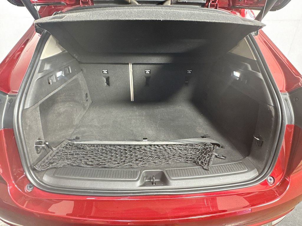 Used 2022 Buick Envision Avenir w/ Technology Package II image 32