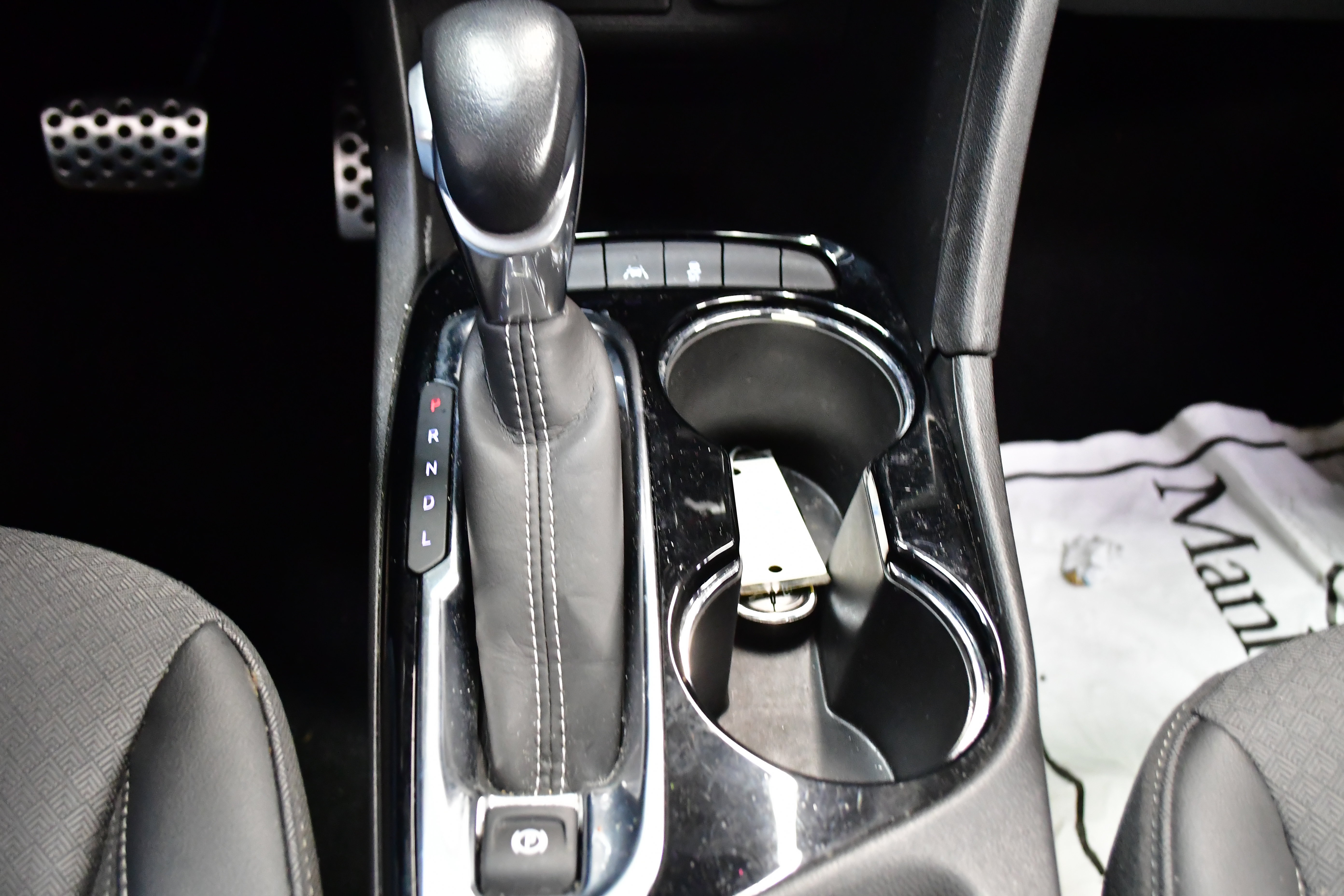 Used 2023 Buick Encore GX Select w/ Sport Touring Package image 38