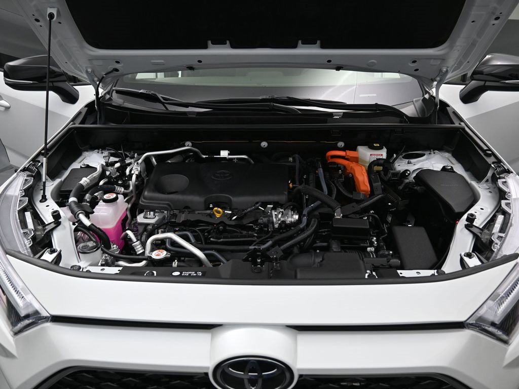 Used 2025 Toyota RAV4 XSE image 39