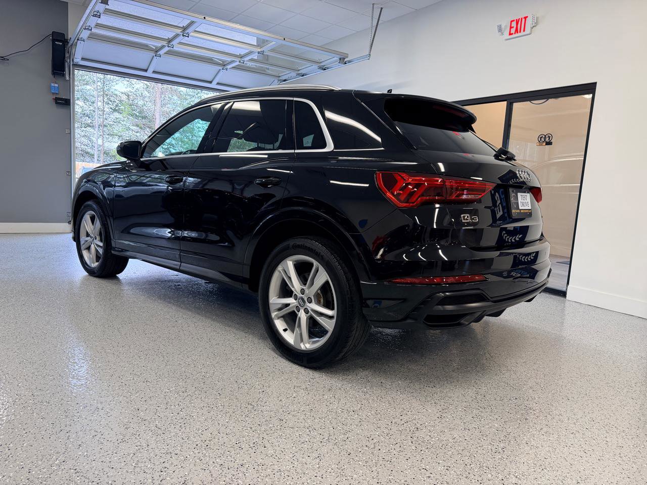 Used 2020 Audi Q3 2.0T Premium w/ Convenience Package image 5