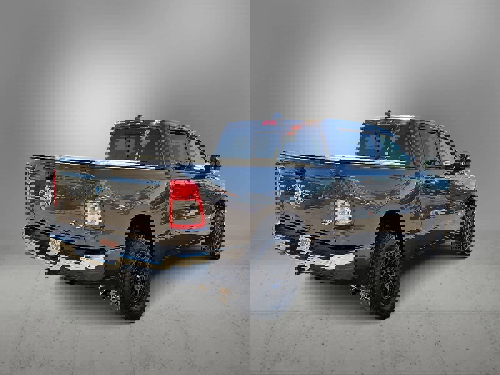 Used 2021 RAM 1500 Tradesman w/ SXT Appearance Group image 9