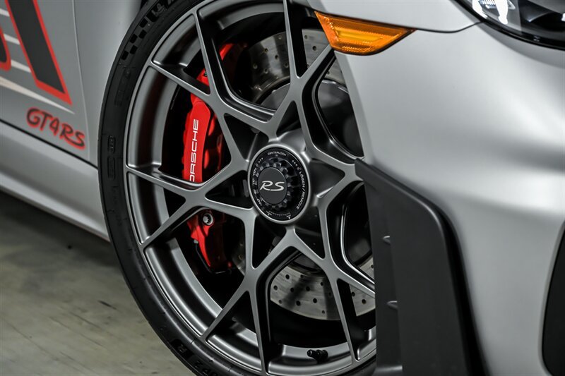 Used 2025 Porsche 718 Cayman GT4 RS RWD image 3