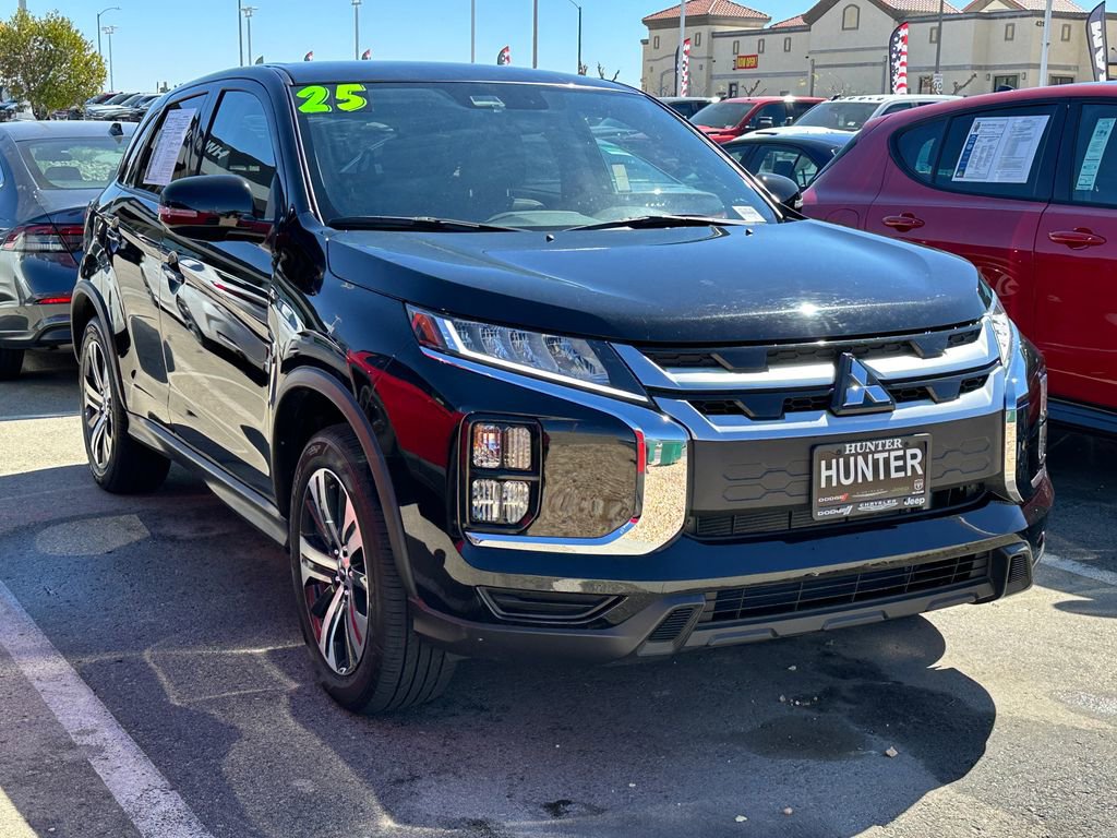 Used 2025 Mitsubishi Outlander Sport SE image 5
