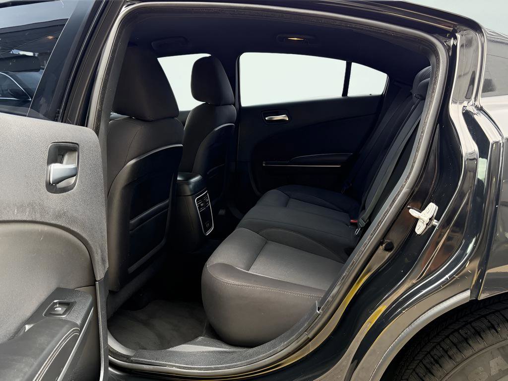 Used 2015 Dodge Charger SE RWD image 20