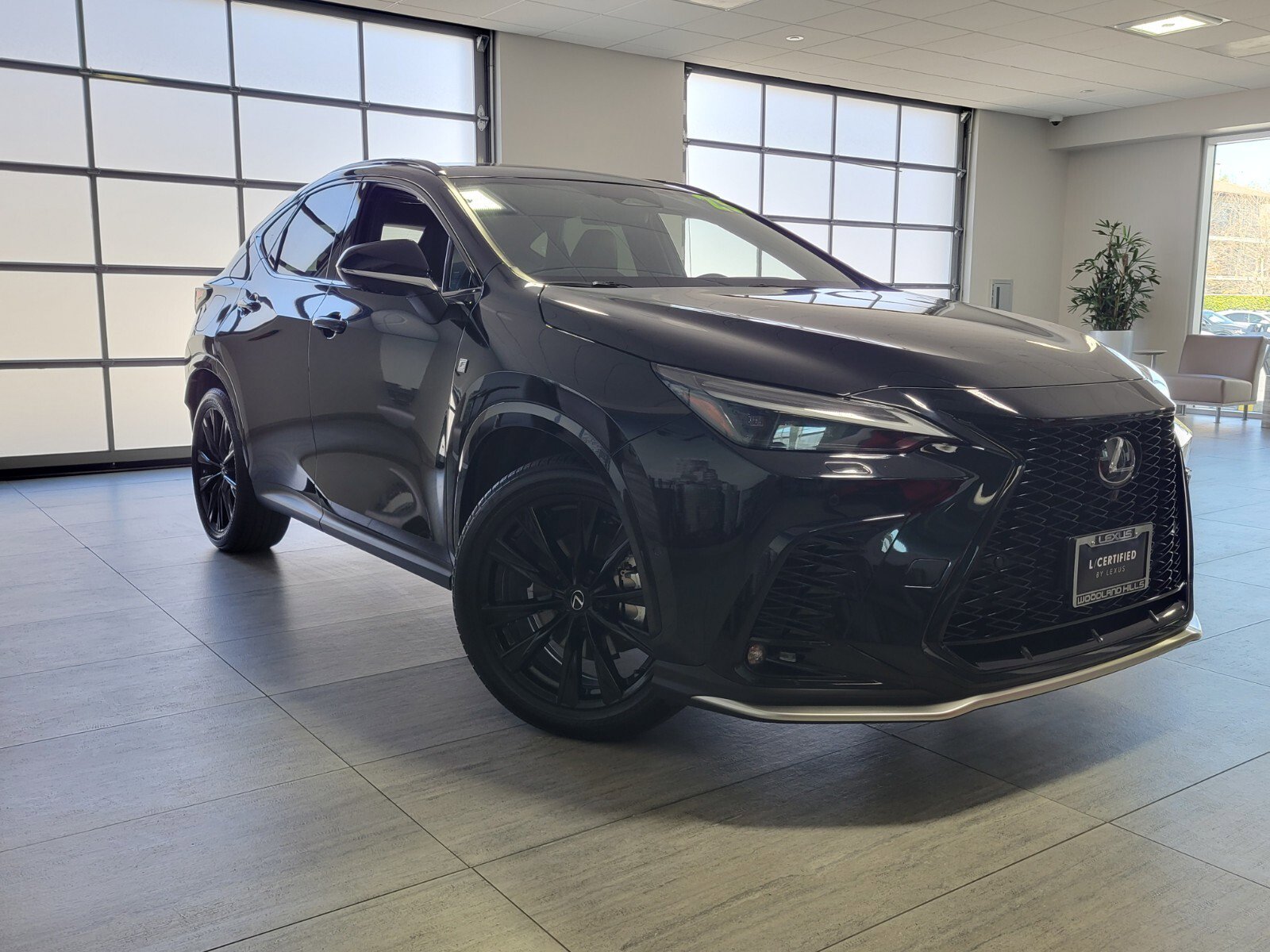 Used 2025 Lexus NX 450h+ F Sport w/ Towing Package (2000 Lbs) image 6