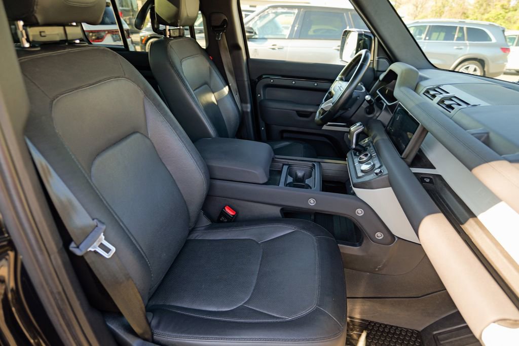 Used 2023 Land Rover Defender 110 X-Dynamic SE AWD/4WD image 38