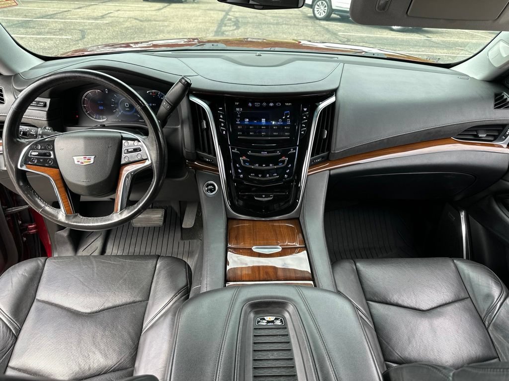 Used 2020 Cadillac Escalade Luxury AWD/4WD image 51