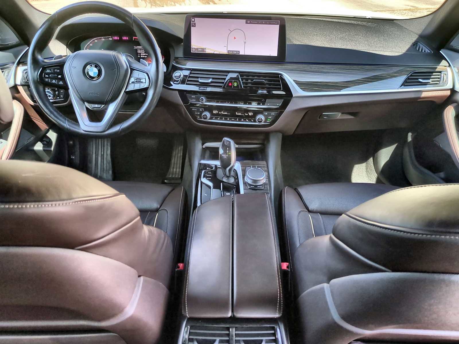 Used 2021 BMW 530i xDrive w/ Premium Package image 15