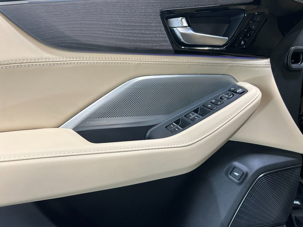 New 2026 Acura MDX SH-AWD w/ Advance Package image 15