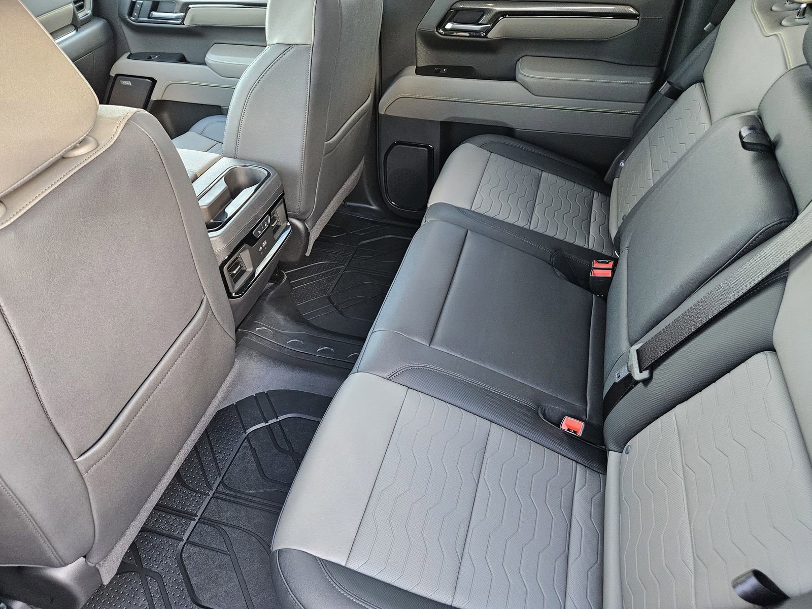 New 2026 Chevrolet Silverado 1500 ZR2 image 29
