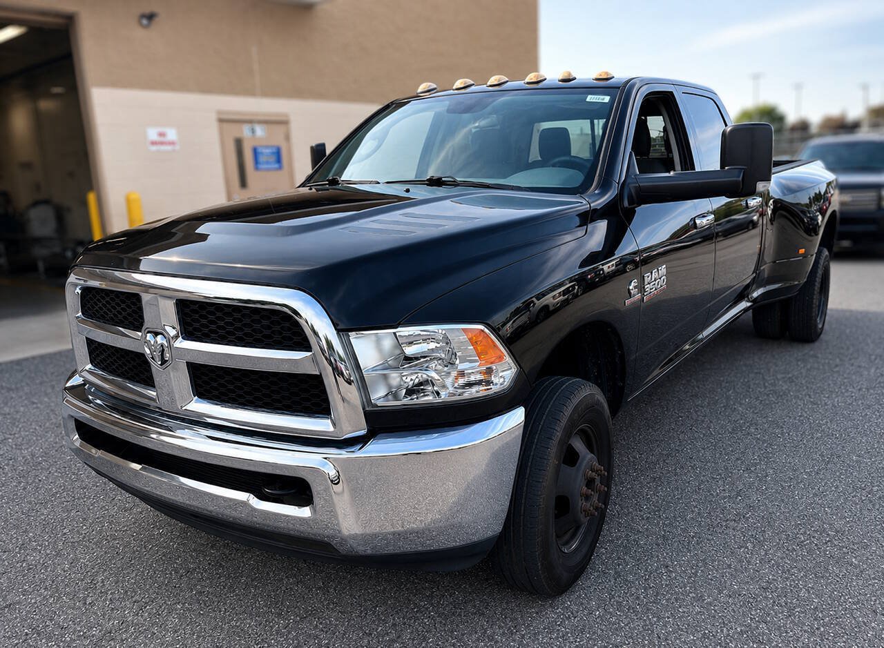 Used 2018 RAM 3500 SLT AWD/4WD image 5