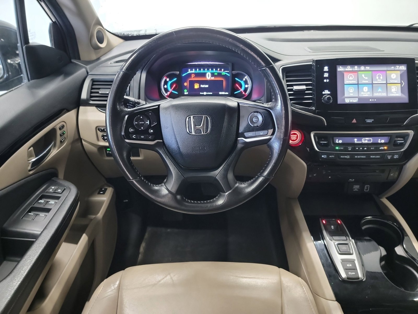 Used 2019 Honda Pilot Touring image 16