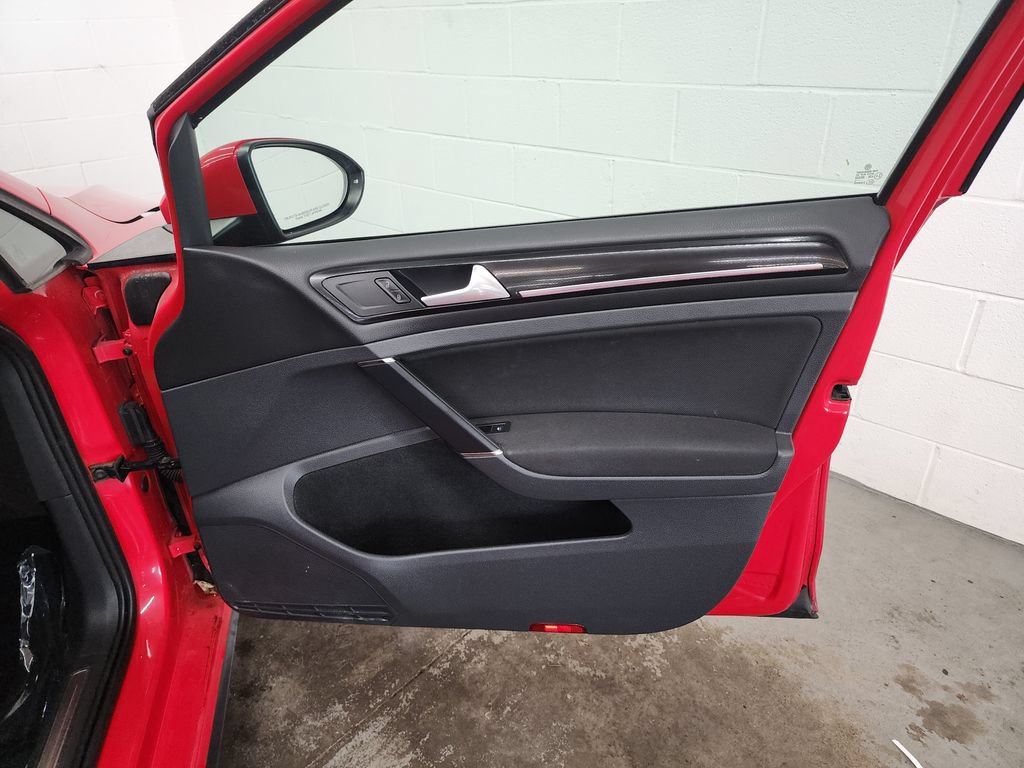 Used 2015 Volkswagen GTI S FWD image 27