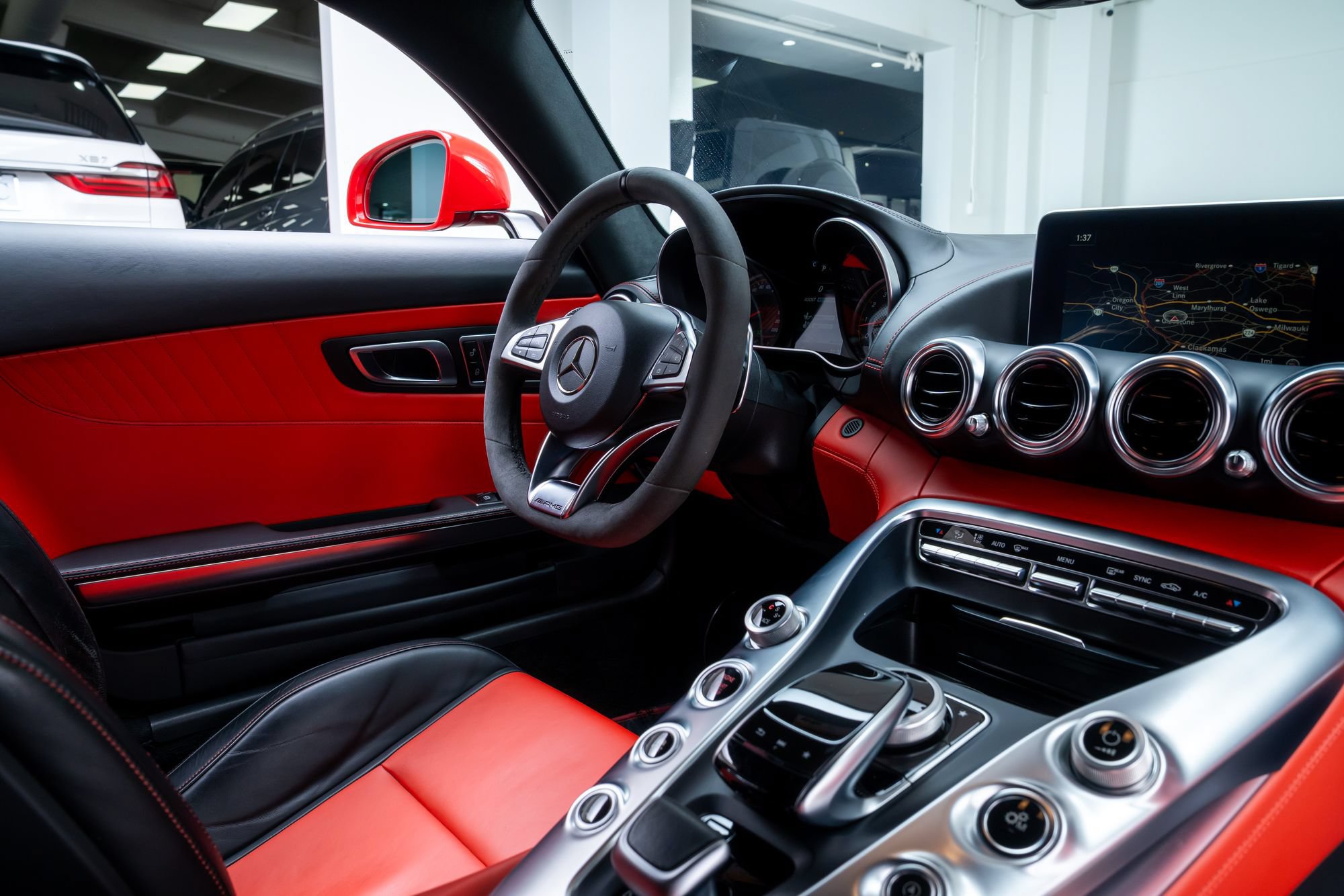 Used 2017 Mercedes-Benz AMG GT S w/ Exclusive Interior Package image 14
